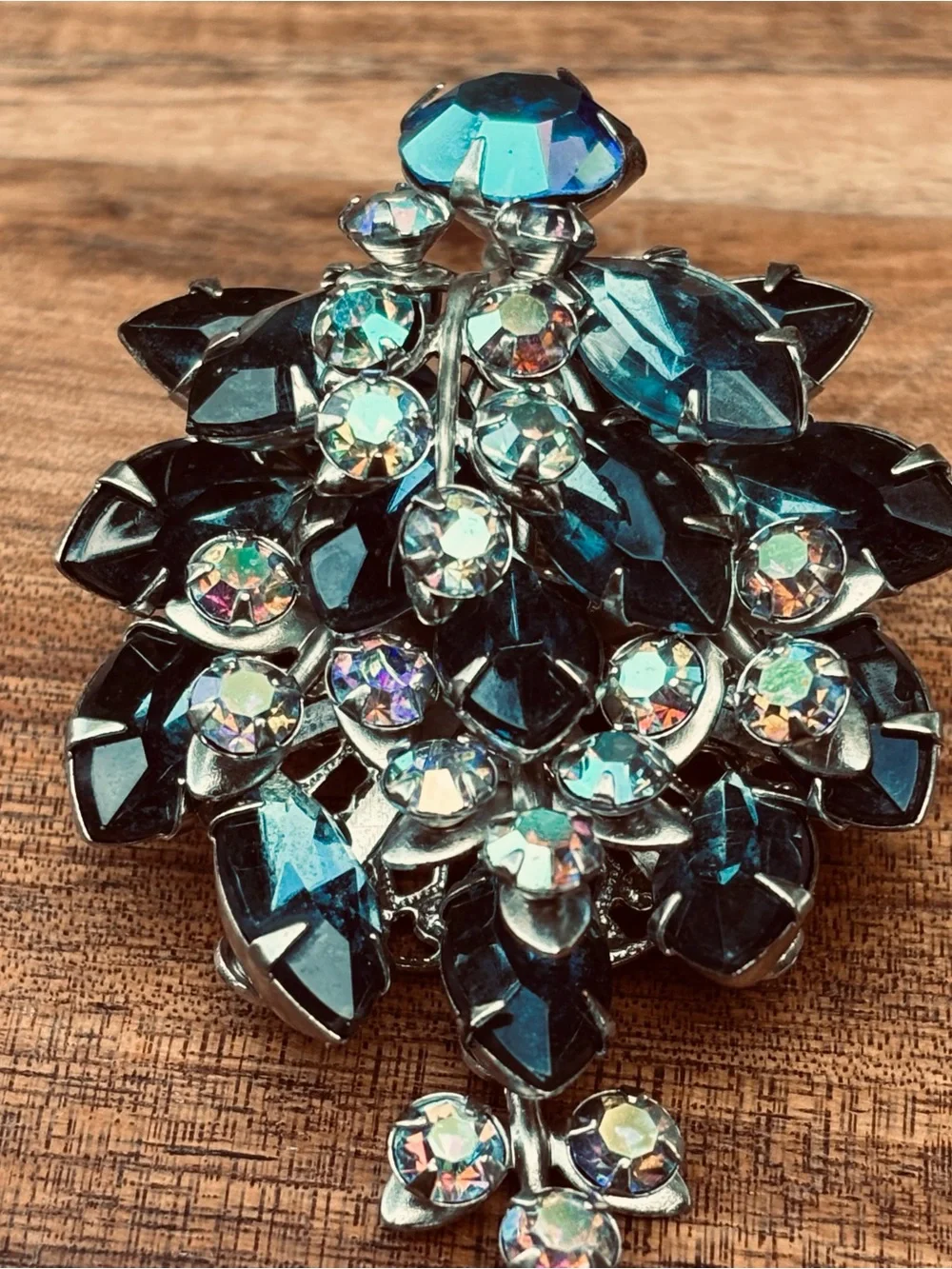 Blue Rhinestone & AB Leaf Cluster Brooch - Picture 2 of 7
